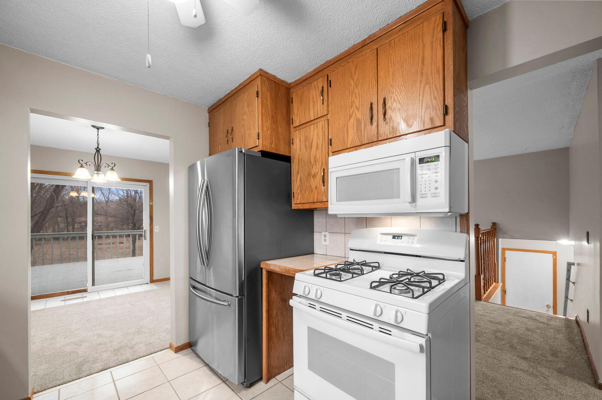 32-web-or-mls-9527 Parrish Ave NE-159 - Copy.jpg