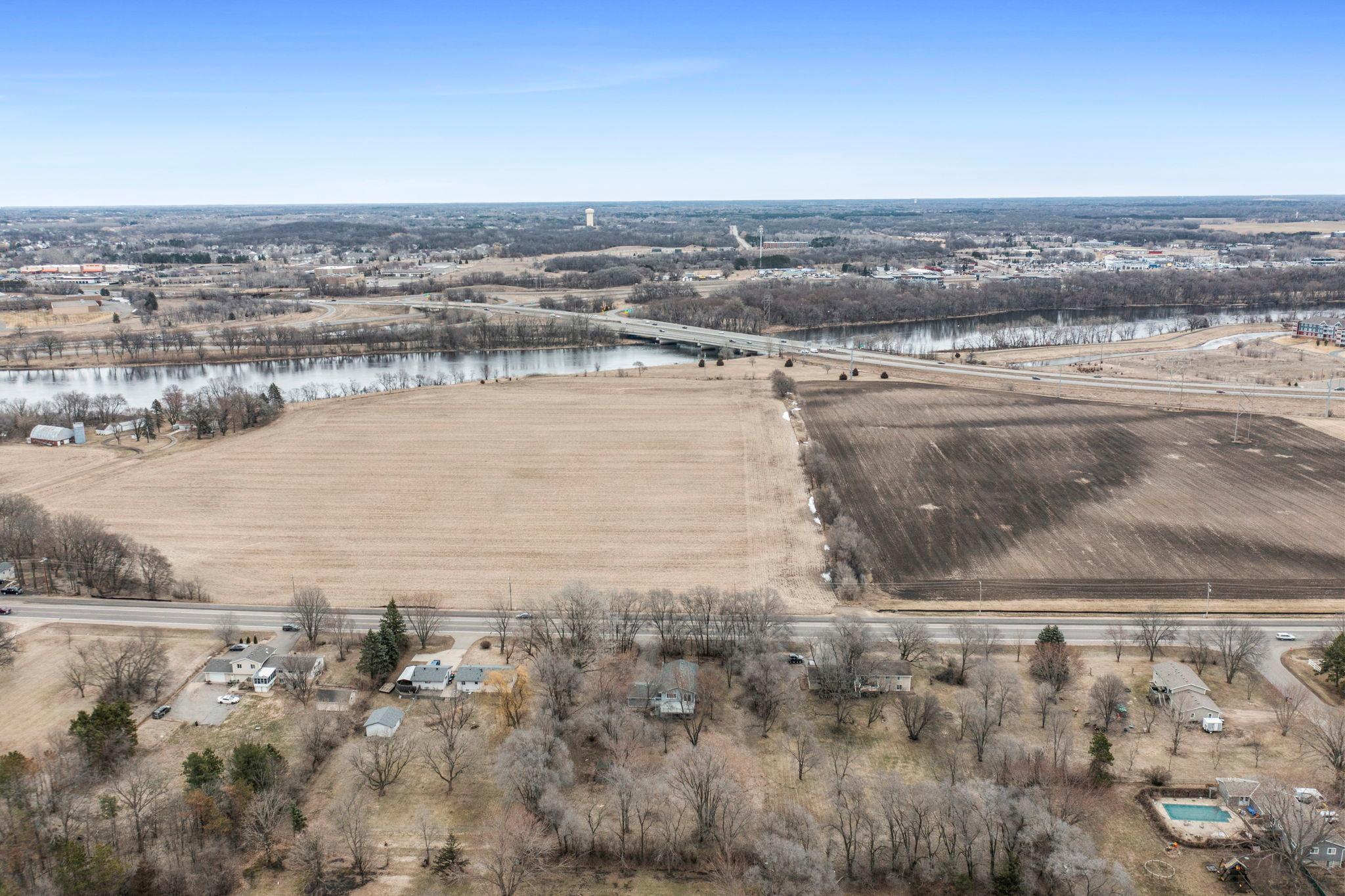 91-web-or-mls-9527 Parrish Ave NE-391.jpg