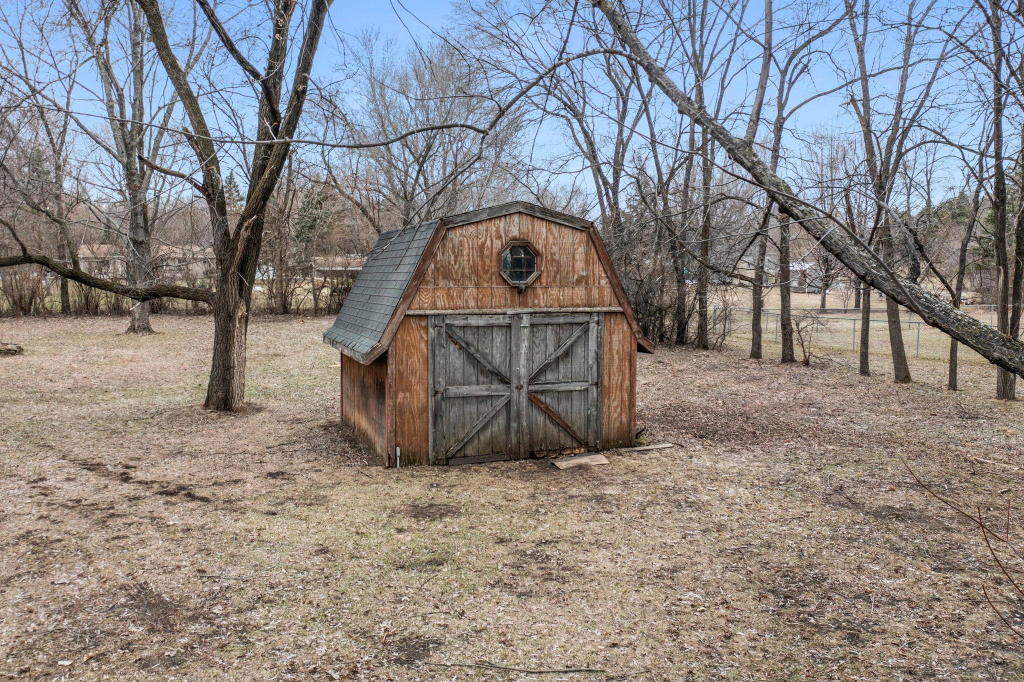 84-web-or-mls-9527 Parrish Ave NE-370.jpg