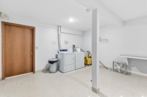 Common Laundry Room