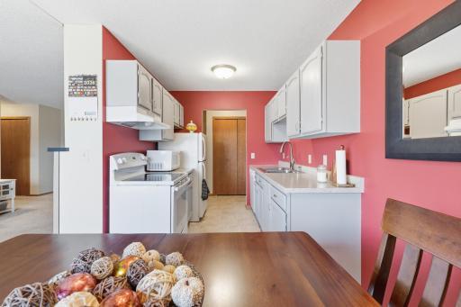 Dining area to Kitchen