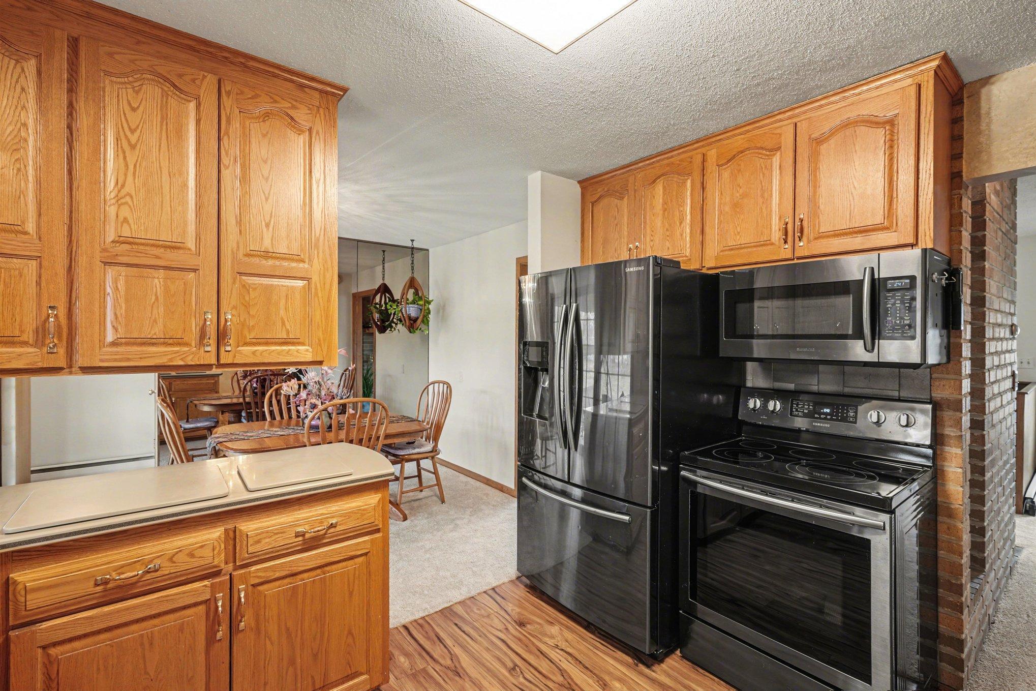 Dark stainless appliances.