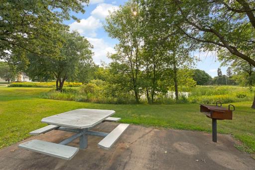 411 Dorland Place, Saint Paul, MN 55119