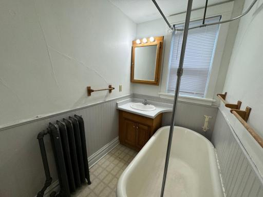 224 E 6th Street, Duluth, MN 55805