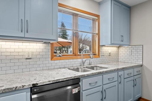 420 Village Court, Cambridge, MN 55008