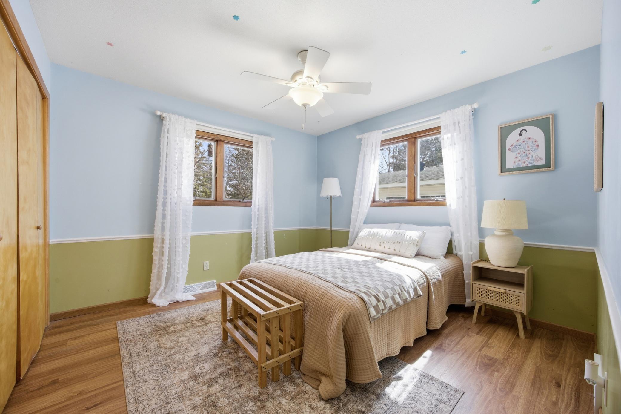 2nd bedroom