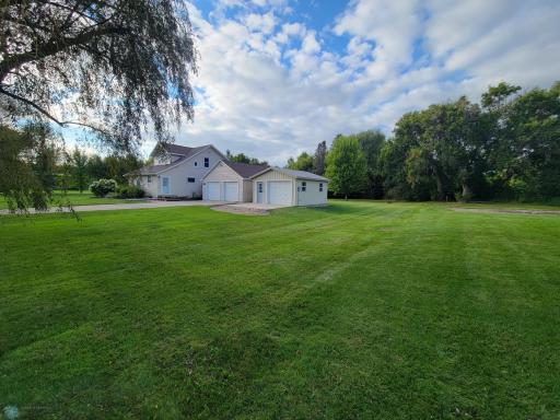 551 Wall Avenue, Horace, ND 58047