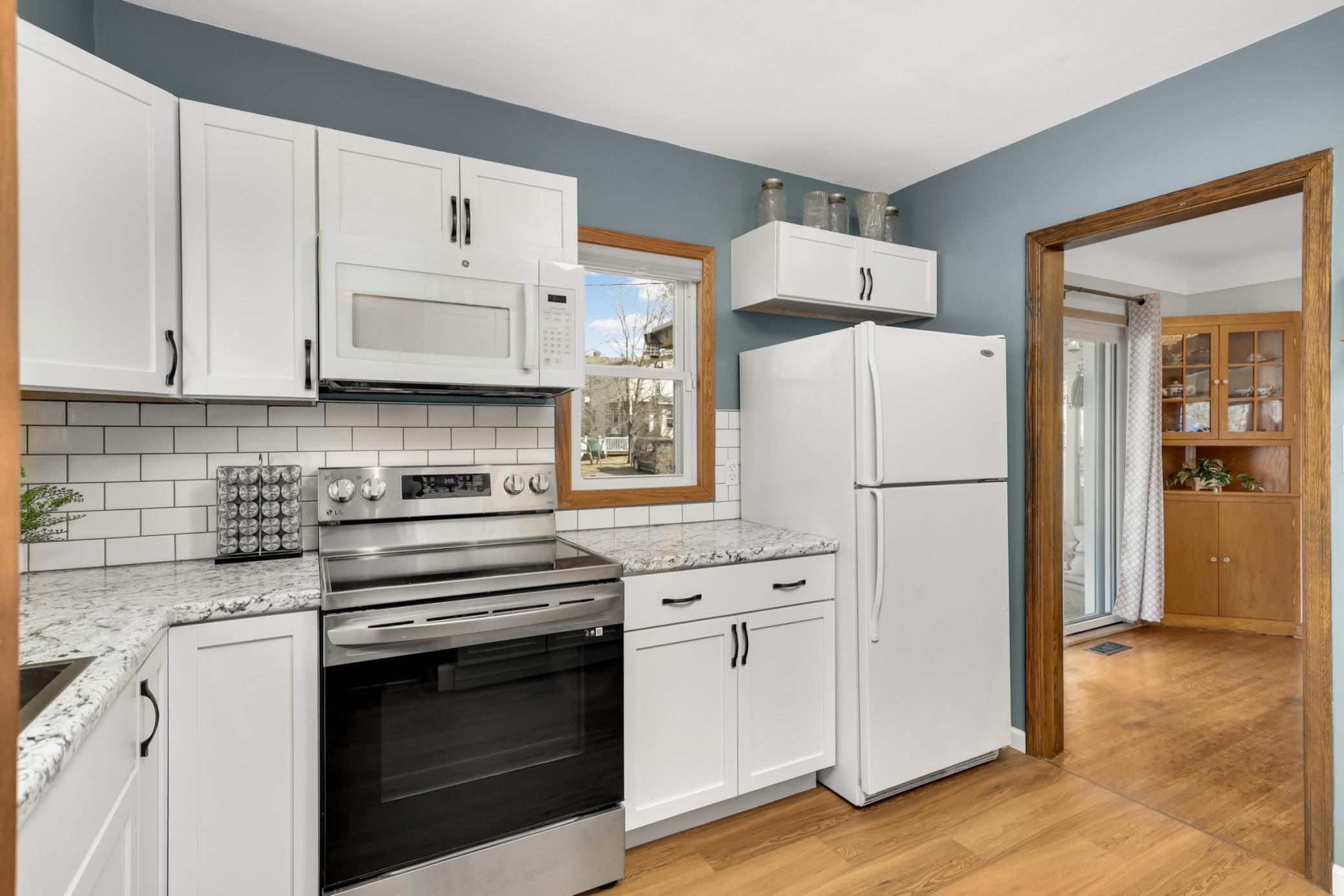 We are loving the 2 windows in the kitchen for a great summer breeze.