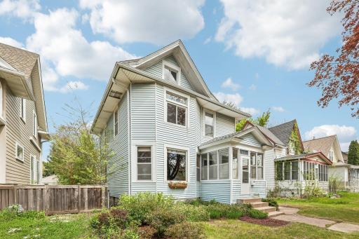 1451 Charles Avenue, Saint Paul, MN 55104