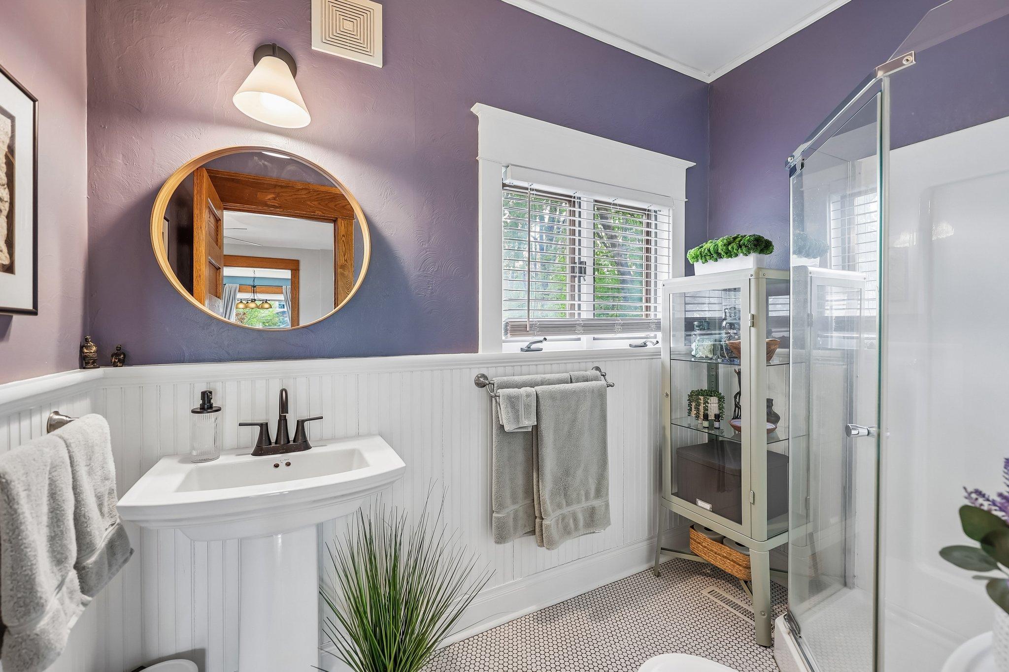 20-web-or-mls-Charles Ave-S0505-020.jpg