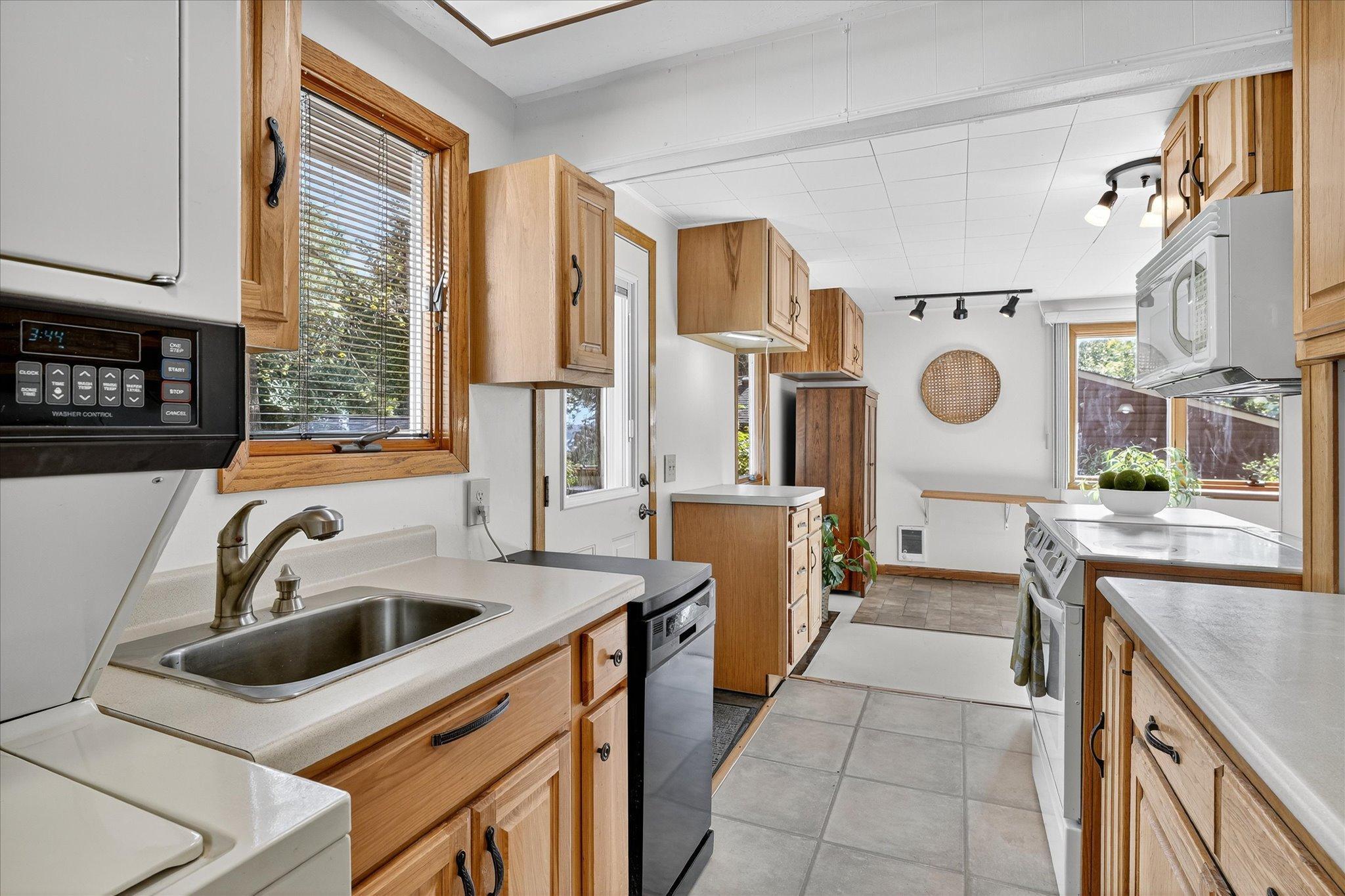 Cabin interior kitchen 3