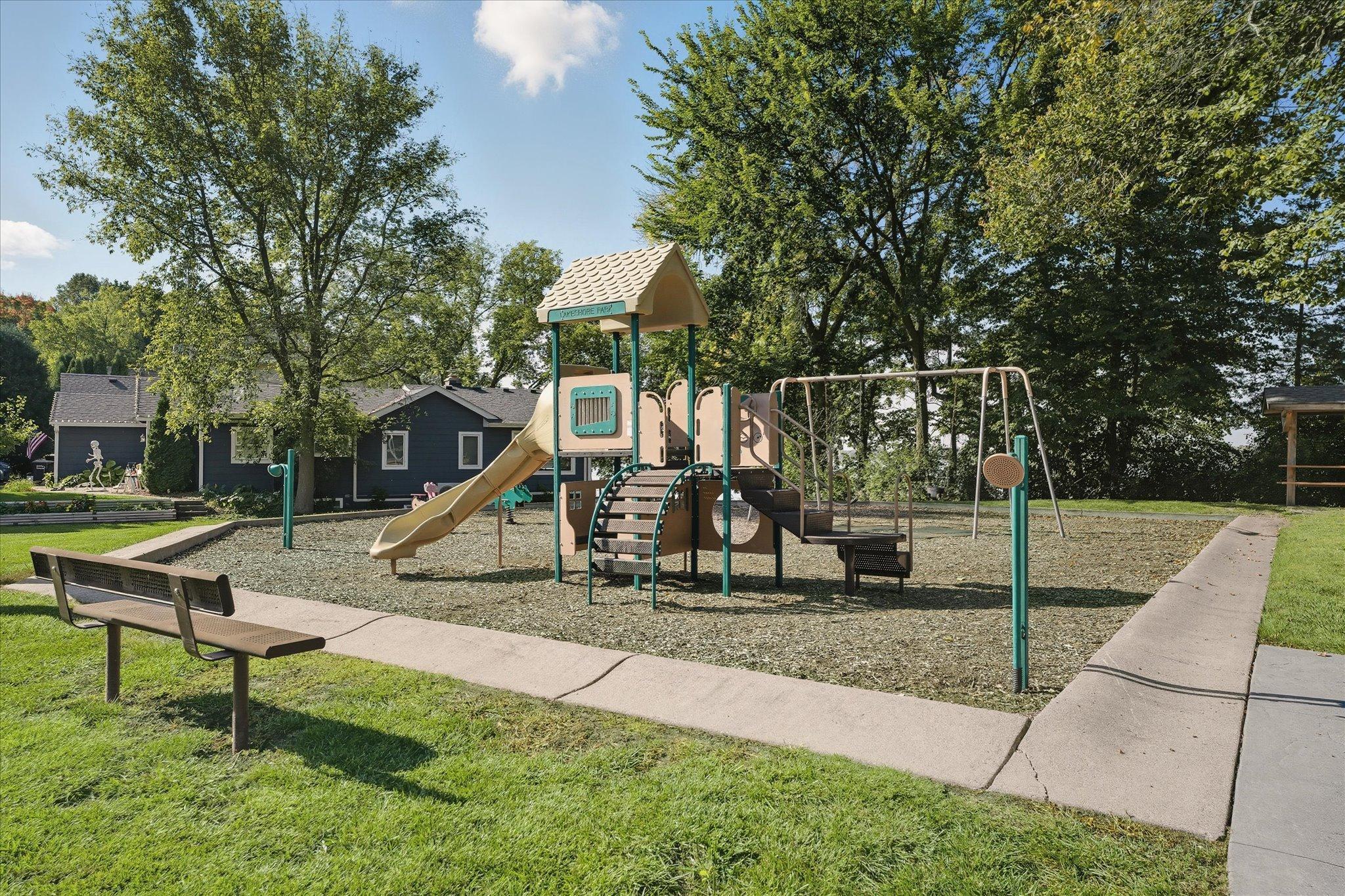 Lakeshore park just down the road 2.