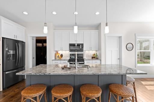 927 Southwell Enclave NE, Byron, MN 55920