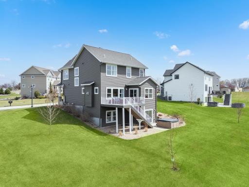 927 Southwell Enclave NE, Byron, MN 55920
