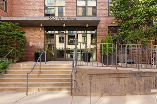 200 Park Avenue, 110, Minneapolis, MN 55415