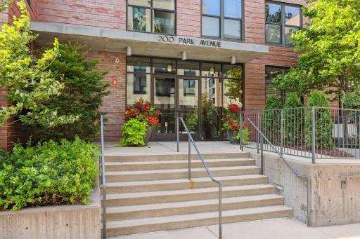 200 Park Avenue, 110, Minneapolis, MN 55415