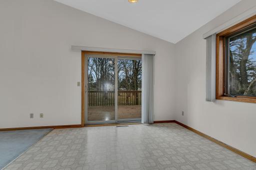 302 N Hickory Street, Royalton, MN 56373