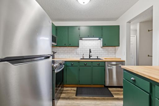 3850 Plymouth Boulevard, 223, Plymouth, MN 55446