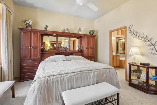 2331 Glacier Way, Hastings, MN 55033