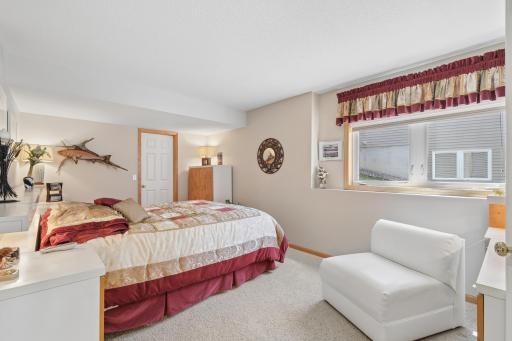 2331 Glacier Way, Hastings, MN 55033