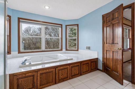 4299 Westchester Circle, Saint Paul, MN 55123