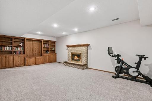 4299 Westchester Circle, Saint Paul, MN 55123
