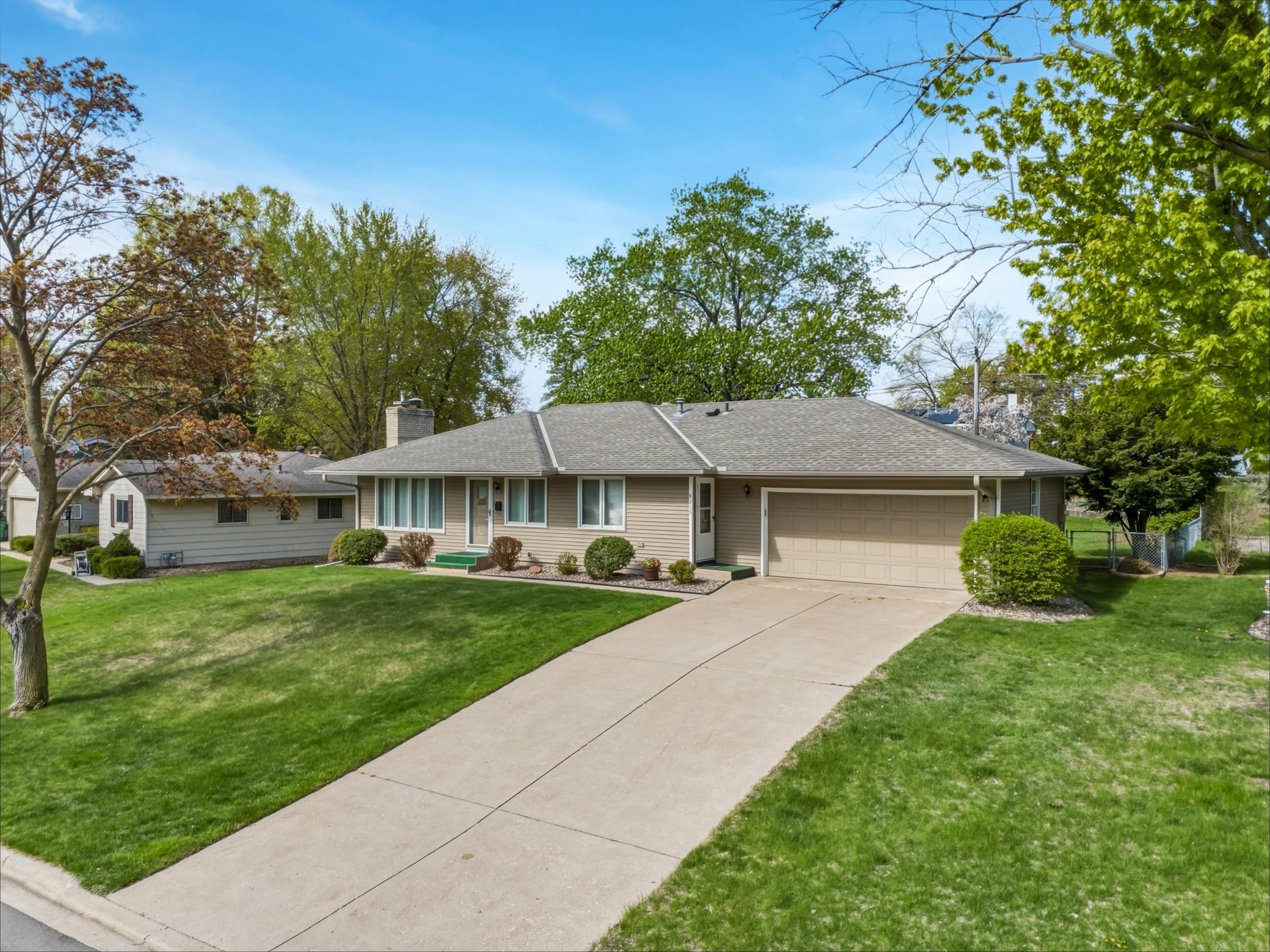 8316 Beard RD. Side View