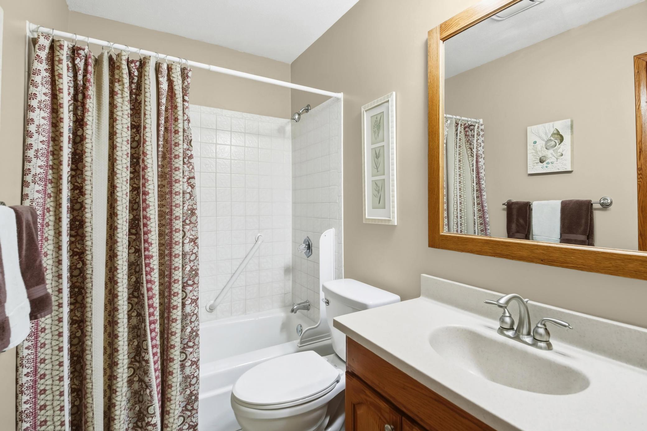 Main floor full bath