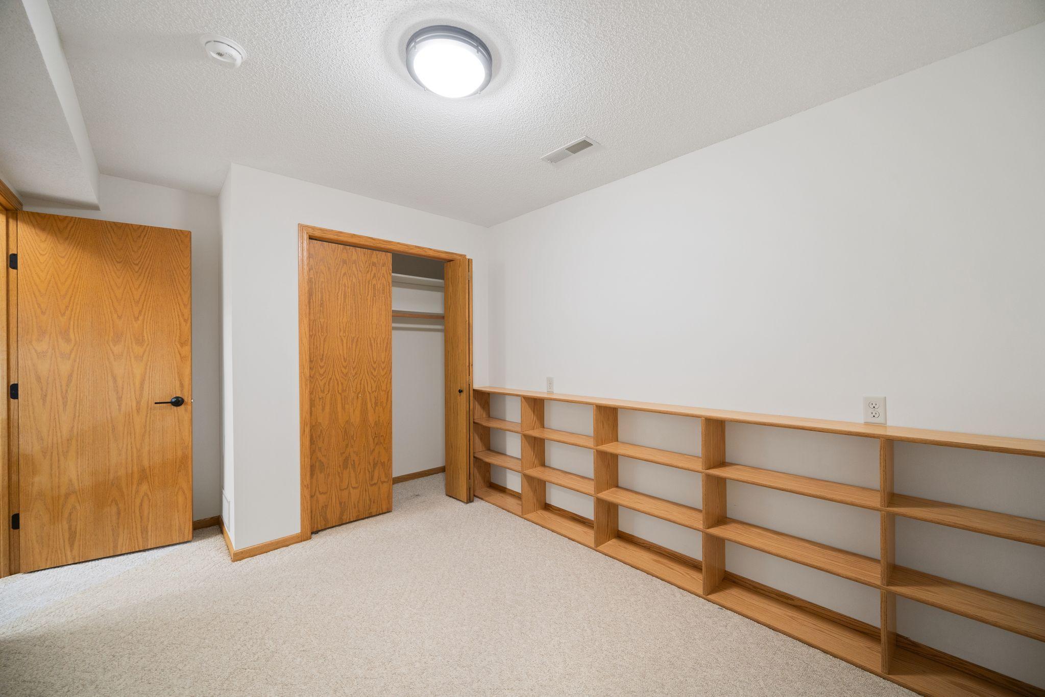 Lower Level Office/Bonus Room