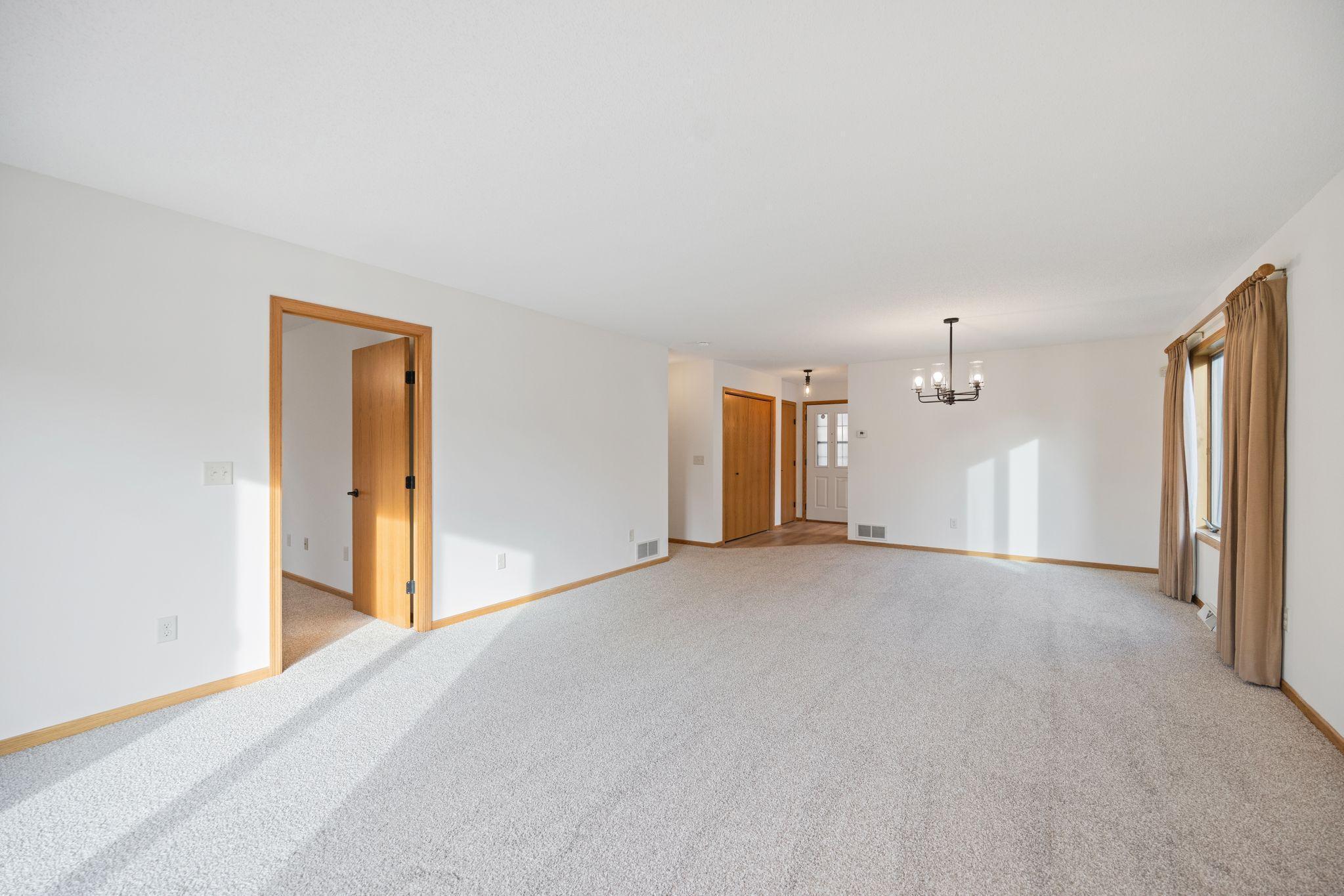 Main Level Living Room/Dining