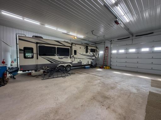 11719 Ridgeview Road, Hokah, MN 55941