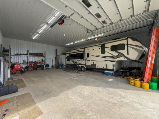 11719 Ridgeview Road, Hokah, MN 55941