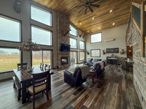 11719 Ridgeview Road, Hokah, MN 55941