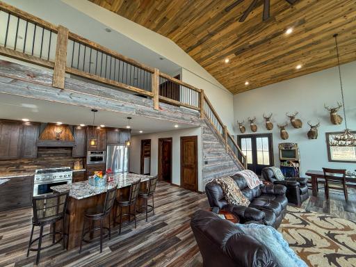 11719 Ridgeview Road, Hokah, MN 55941