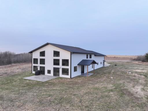 11719 Ridgeview Road, Hokah, MN 55941