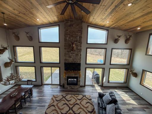 11719 Ridgeview Road, Hokah, MN 55941