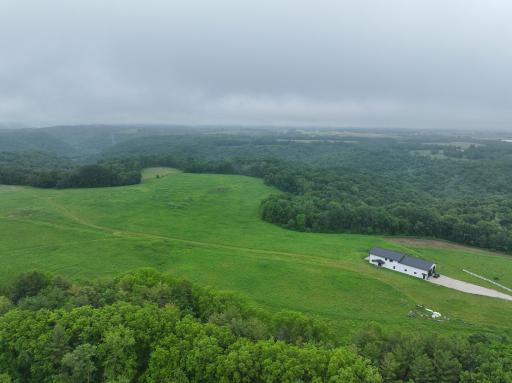 11719 Ridgeview Road, Hokah, MN 55941