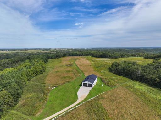 11719 Ridgeview Road, Hokah, MN 55941