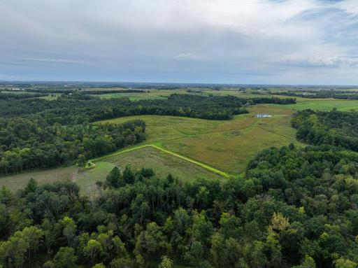 11719 Ridgeview Road, Hokah, MN 55941