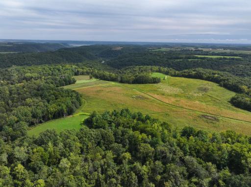 11719 Ridgeview Road, Hokah, MN 55941