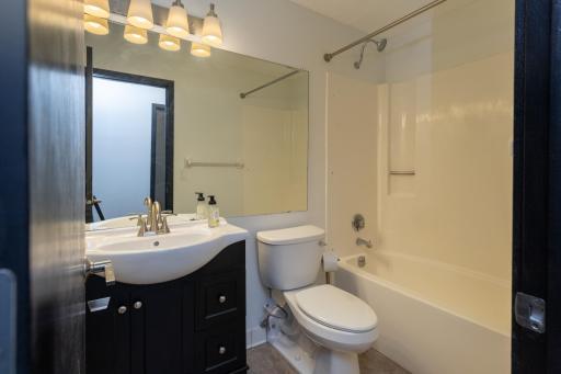 433 S 7th Street, 1822, Minneapolis, MN 55415