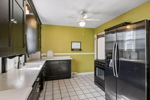 2227 Roosevelt Street Northeast - Spacecrafting - 0012.jpg