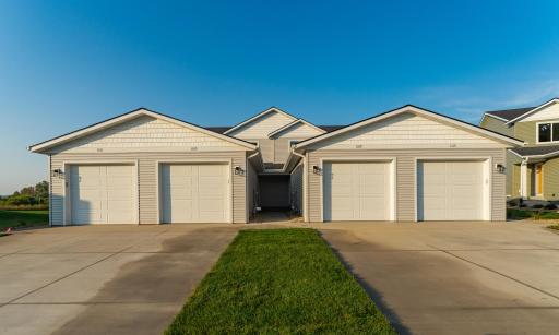 1113 Century Village Lane NE, Rochester, MN 55906