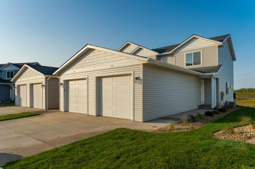 1113 Century Village Lane NE, Rochester, MN 55906