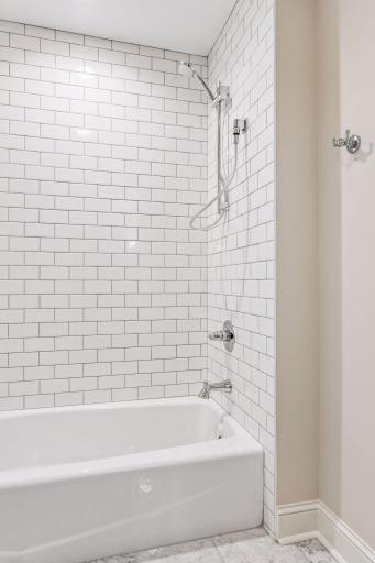 5224 Oaklawn Avenue - Spacecrafting - 0055.jpg