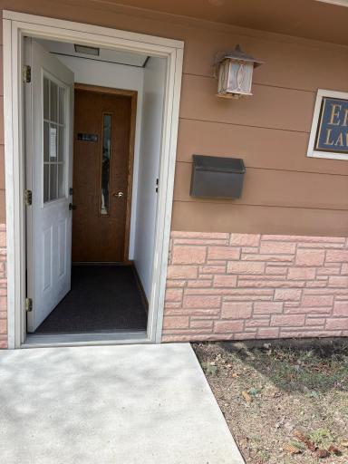 Double door entrance for added heat protection