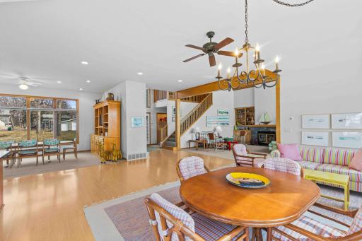 51292 Pelican Point Dr-36.jpg