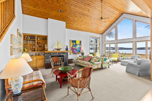 51292 Pelican Point Dr-28.jpg