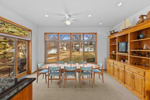 51292 Pelican Point Dr-43.jpg