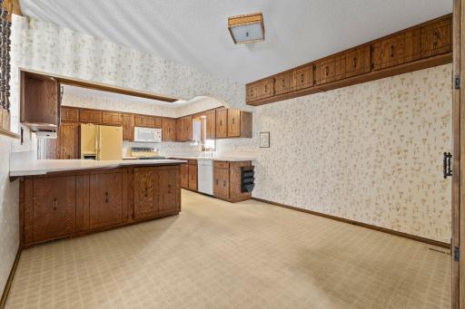 7708 82nd Avenue N, Minneapolis, MN 55445